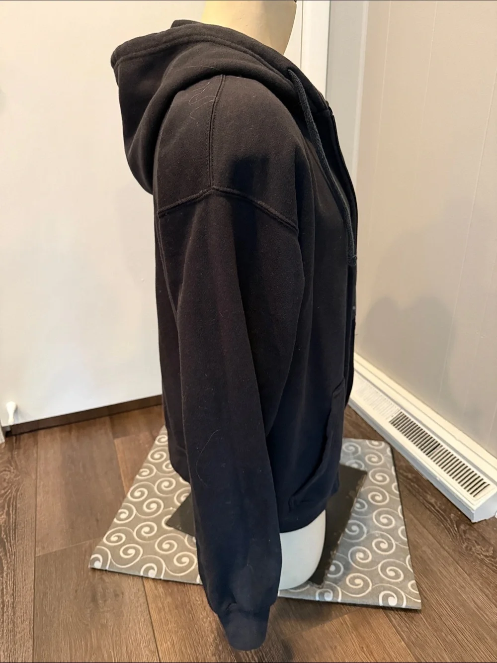 E Vintage Men’s Medium Black Zip-Up Sweater Minocqua Wisconsin